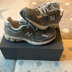 New Balance M2002RDD size 9.5